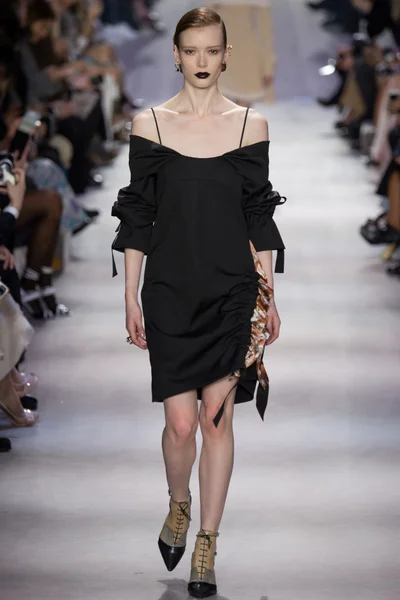 Look 23